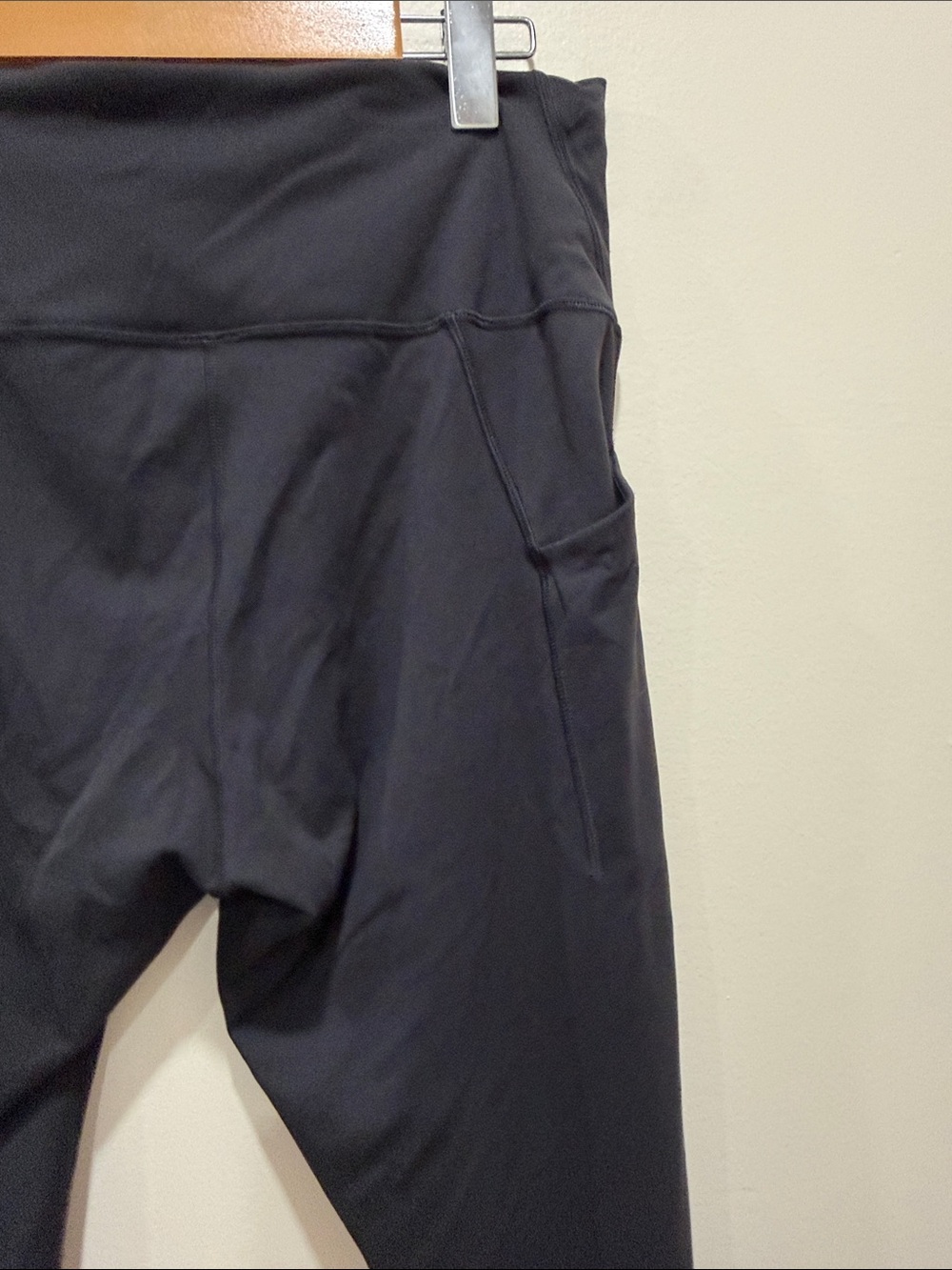 lululemon athletica Wunder Train 25” with Pockets Black High-Rise Leggings - Picture 12 of 14